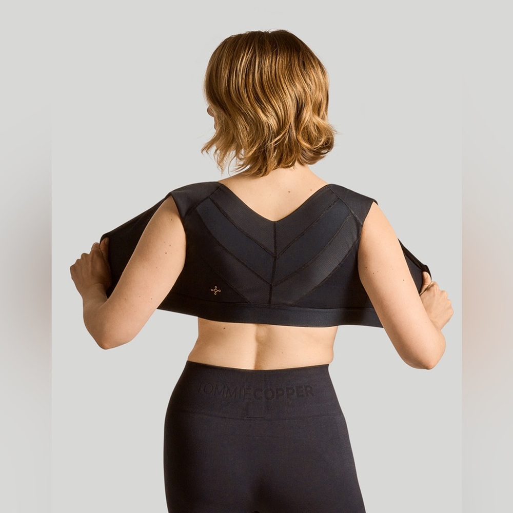 SOLD! Tommie Copper Shoulder Support Bra with Zipper, Black, M - Picture 12 of 15